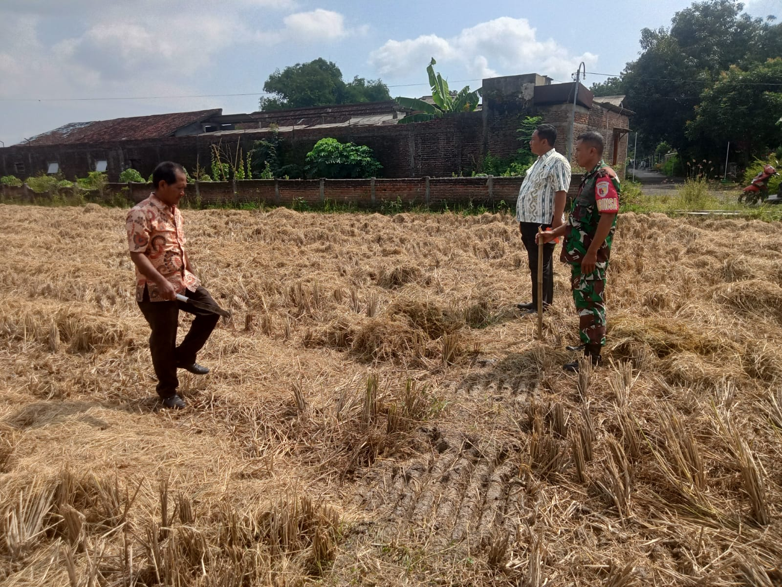 PENGUKURAN TITIK LOKASI PEMBANGUNAN KOPDES MERAH PUTIH